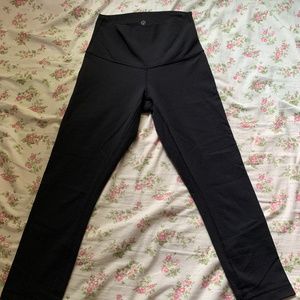 Black Lululemon leggings